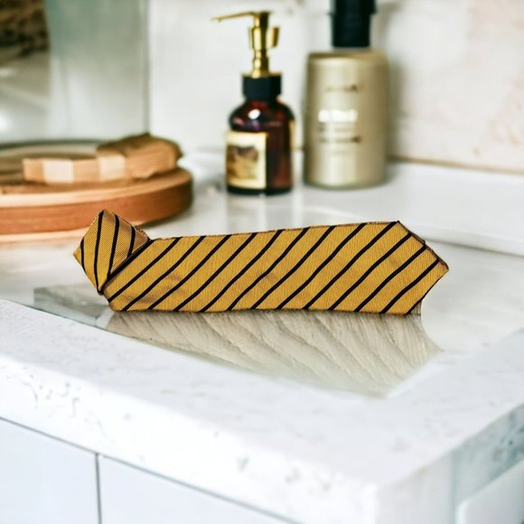 Vtg 100% Silk Men's Tie 56" x 3.75" USA Brooks Bros Makers Navy Gold TY45 - Picture 6 of 7